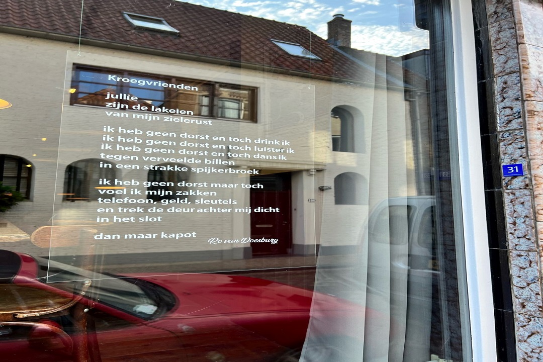 Verdwenen gedicht hangt weer in Café De Keizer Gorinchem